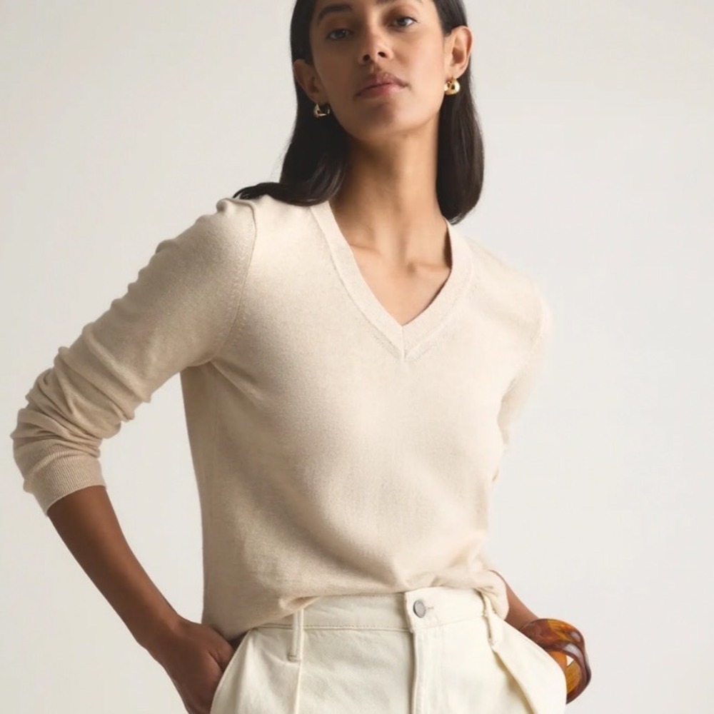 Quince Womens Organic Cotton Cashmere V-Neck Sweater Oatmeal Beige Small